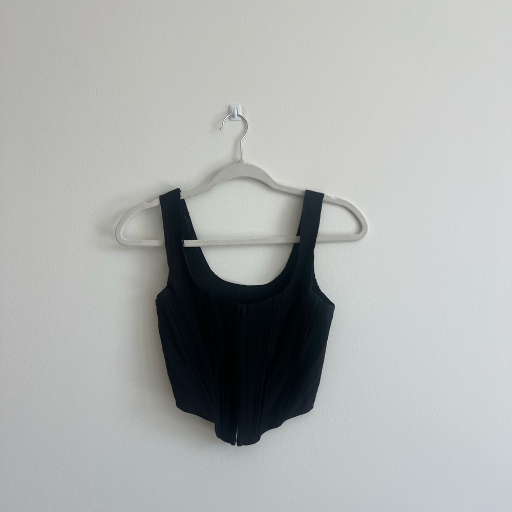 Vintage Black Corset Crop Top | Chic Structured Fit | Size Small 🖤